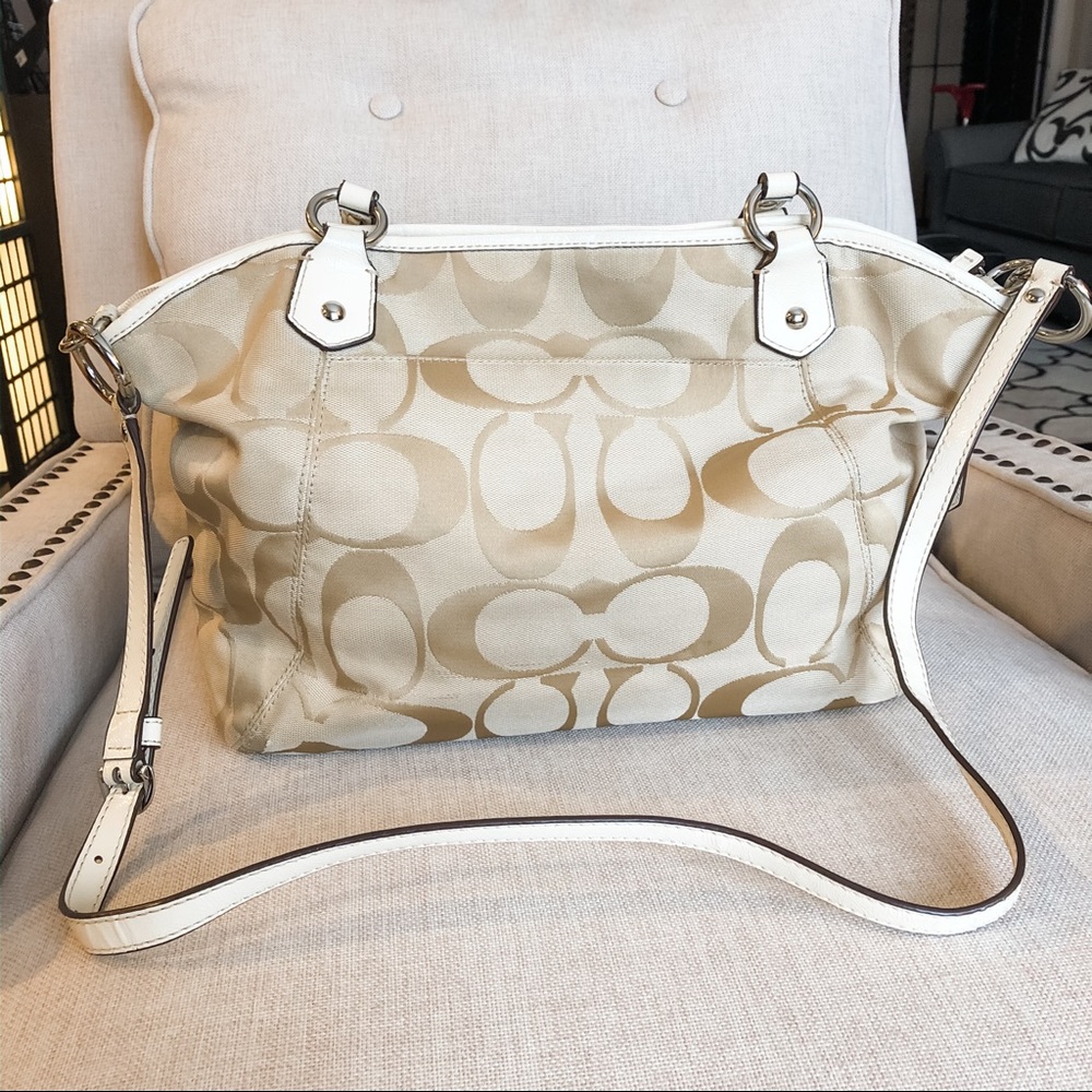 ❤️Coach❤️ purse! - Picture 4 of 8